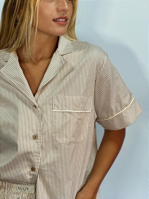 CONJUNTO DE PIJAMA FEMININO TRADICIONAL CURTO | LISTRADO BEGE